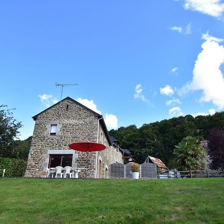 Cosy Chalet With Private Garden In Normandy Isigny-le-Buat Dış mekan fotoğraf