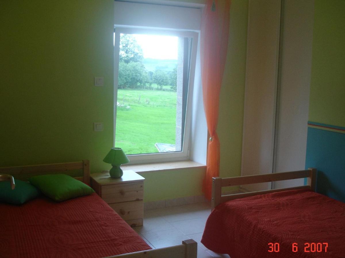 Cosy Chalet With Private Garden In Normandy Isigny-le-Buat Dış mekan fotoğraf